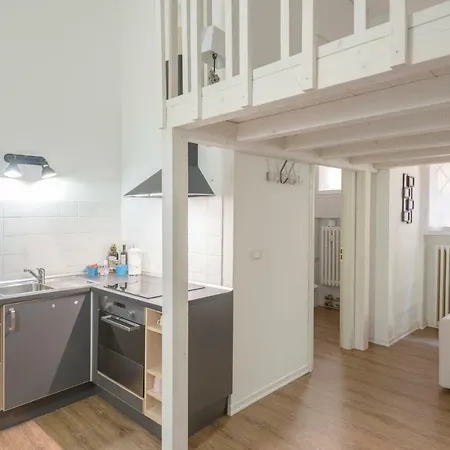 아파트 New Loft In The Heart Of 2 볼로냐